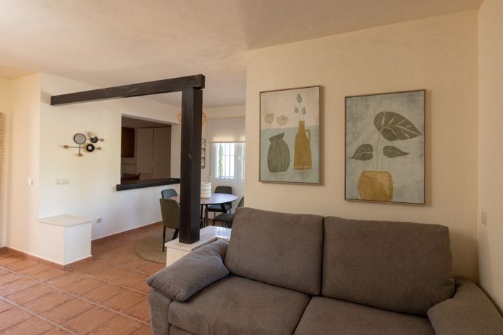Image No.11-2 Bed Villa for sale