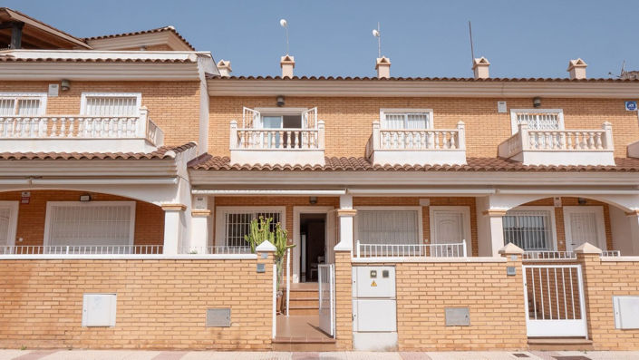 Image No.3-3 Bed Villa for sale