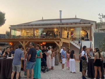 10-bb915d1cb19341576dcdc994b81ab9c5-32