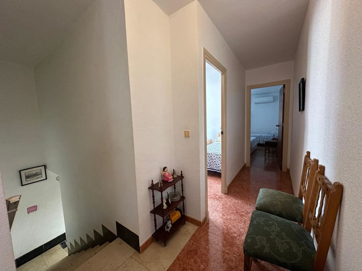 Image No.15-4 Bed House for sale