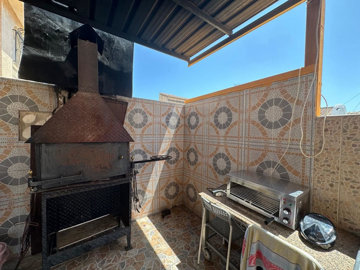 3-e898b2bb2a2fdfd06d2c39894dce8316-195