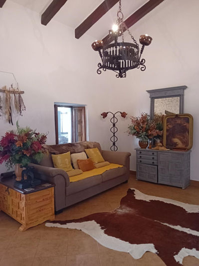 Image No.12-6 Bed House for sale