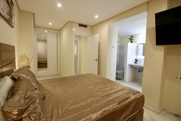 Image No.15-2 Bed Apartment for sale