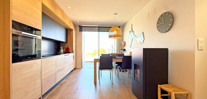 Image No.11-3 Bed Apartment for sale