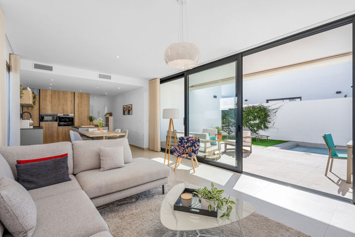 Image No.6-3 Bed House for sale