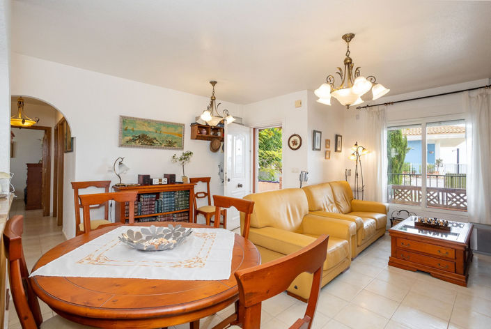 Image No.11-3 Bed House for sale