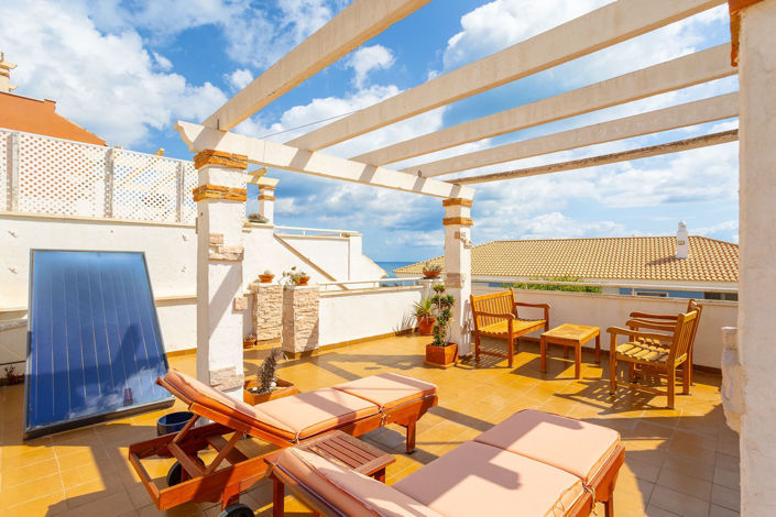 Image No.9-3 Bed House for sale