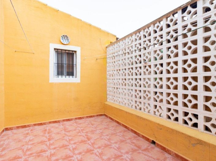 Image No.17-4 Bed Villa for sale