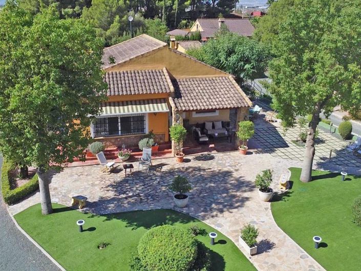 Image No.2-4 Bed Villa for sale