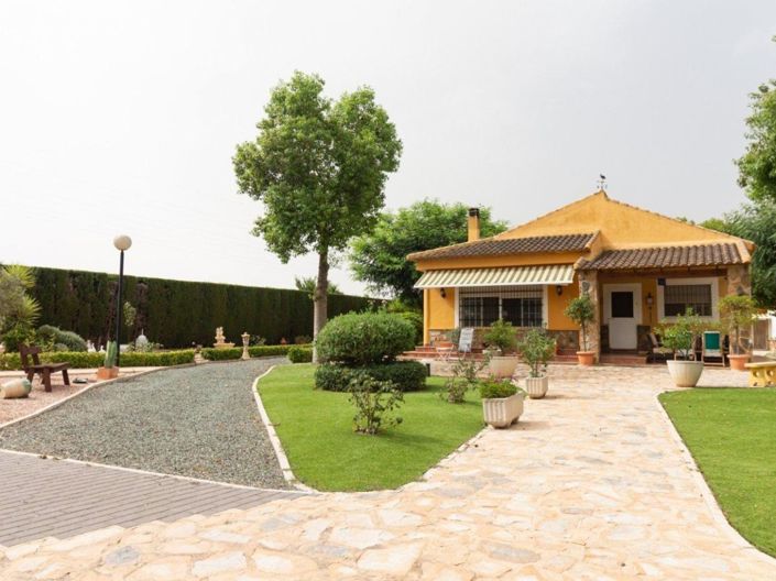 Image No.4-4 Bed Villa for sale