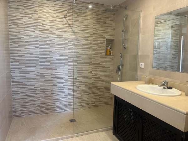 Image No.32-3 Bed Villa for sale