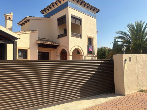 Image No.6-3 Bed Villa for sale