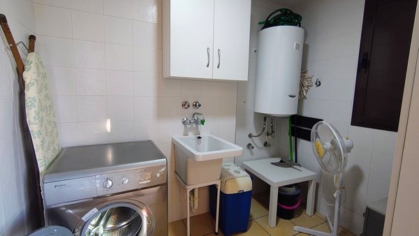 Image No.8-3 Bed Townhouse for sale