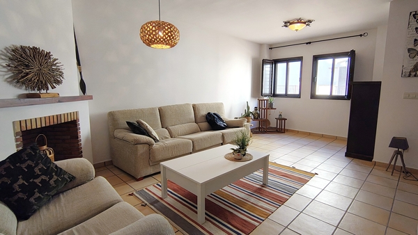 Image No.9-3 Bed Townhouse for sale