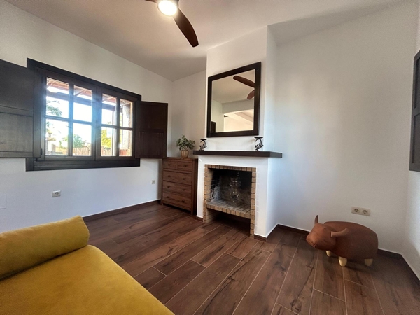 Image No.10-1 Bed Villa for sale