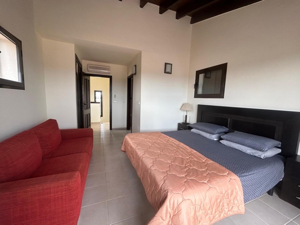 Image No.28-3 Bed Villa for sale