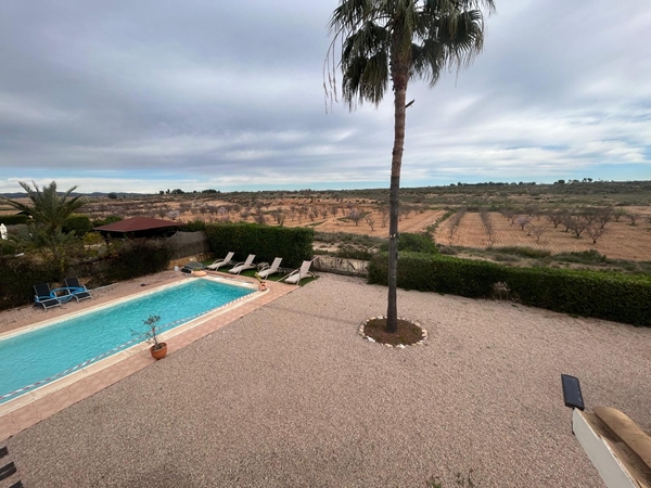 Image No.3-3 Bed Villa for sale