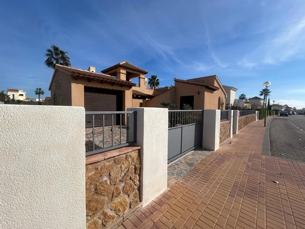 Image No.3-Villa de 3 chambres à vendre à Hacienda del Alamo