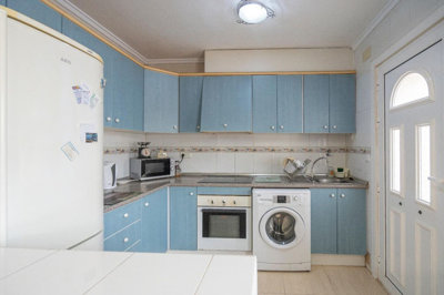 9-467d0cee5b725f3ef65f102a0c2e69c0-12