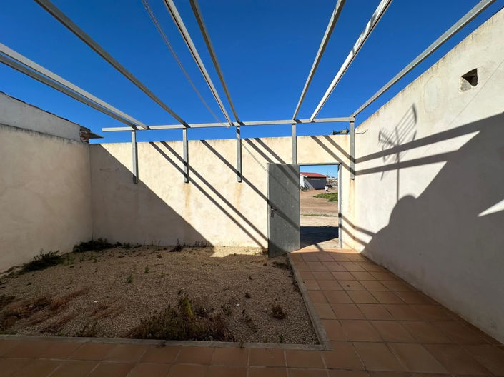 Image No.3-4 Bed Villa for sale