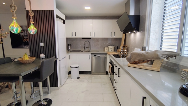 Image No.26-2 Bed Apartment for sale