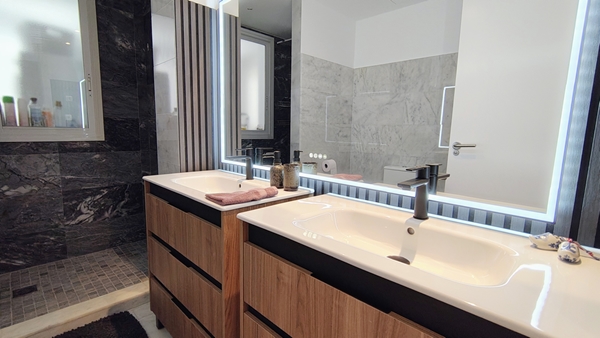 Image No.27-2 Bed Apartment for sale