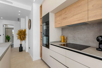 8-e64a9055bba3e77ac8aca3b893cdf826-214