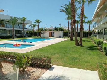 2-5bd7b9d04b45e33852eaf0ec6670150d-224