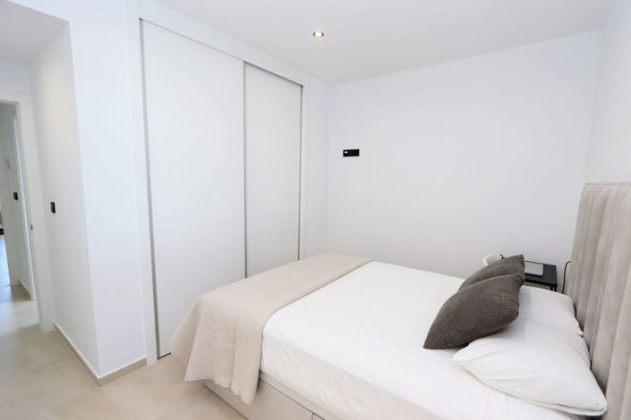 Image No.13-2 Bed Apartment for sale