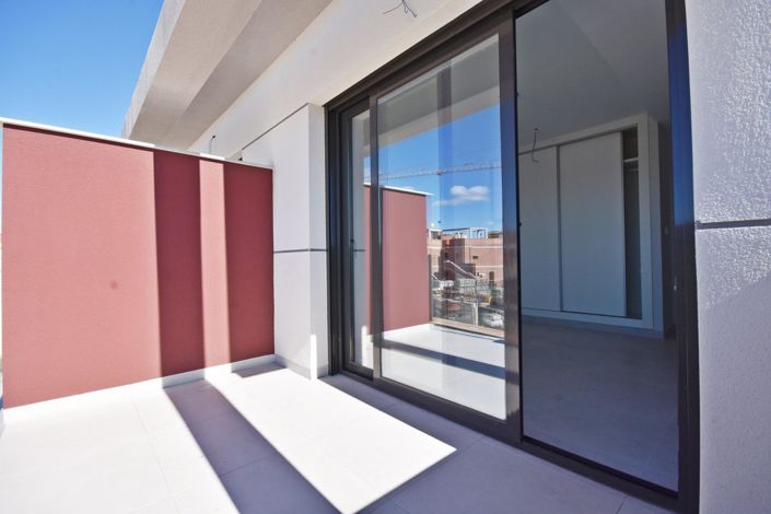Image No.11-3 Bed Villa for sale