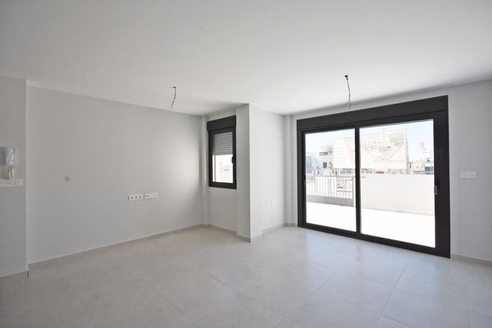 Image No.14-3 Bed Villa for sale
