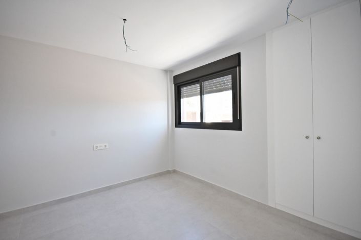 Image No.19-3 Bed Villa for sale