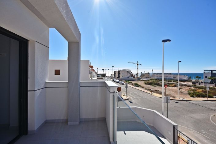 Image No.27-3 Bed Villa for sale