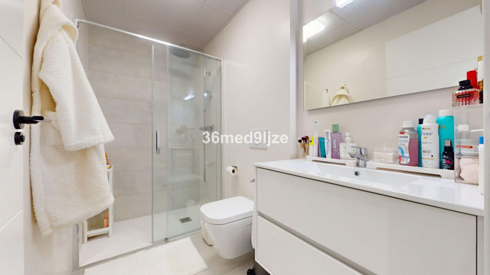 Image No.15-3 Bed Villa for sale