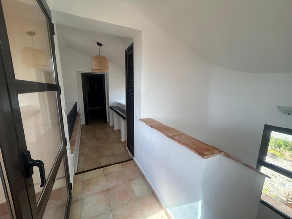 Image No.33-3 Bed Villa for sale