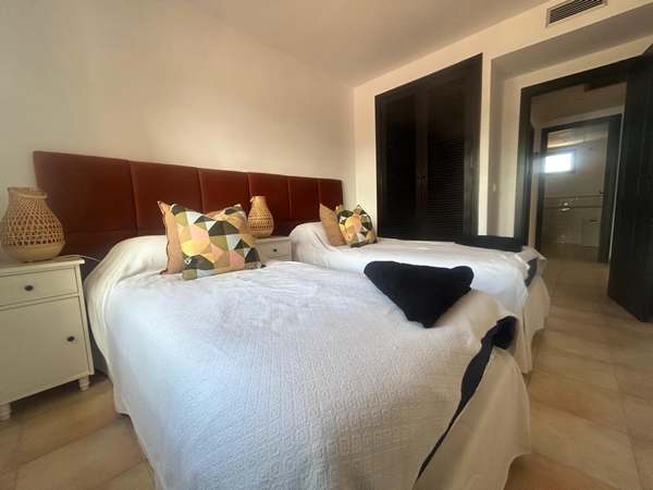 Image No.37-3 Bed Villa for sale