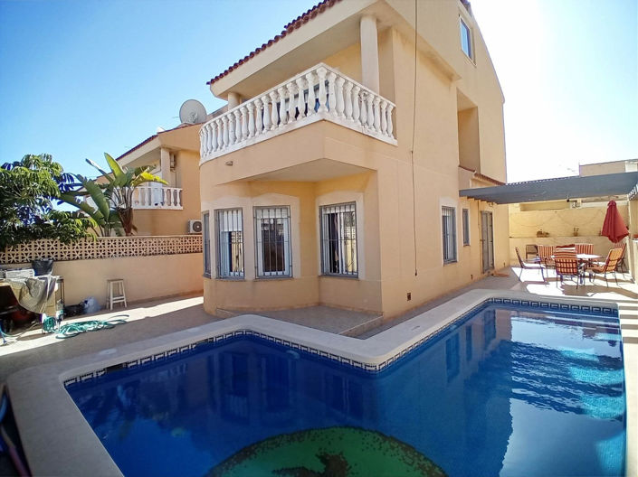 Image No.7-4 Bed Villa for sale