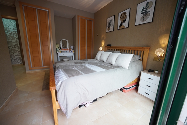 Image No.20-2 Bed Apartment for sale
