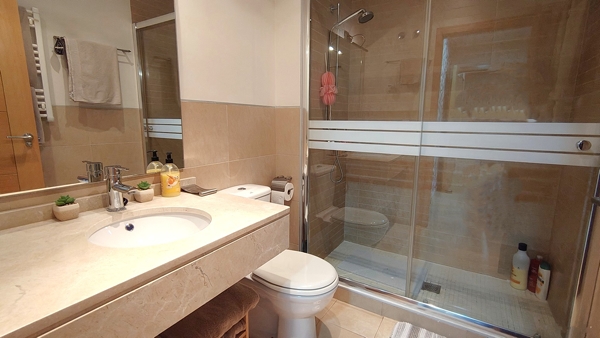 Image No.23-2 Bed Apartment for sale