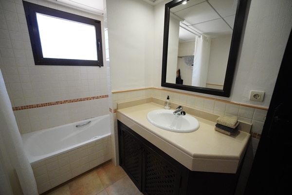 Image No.32-3 Bed Villa for sale