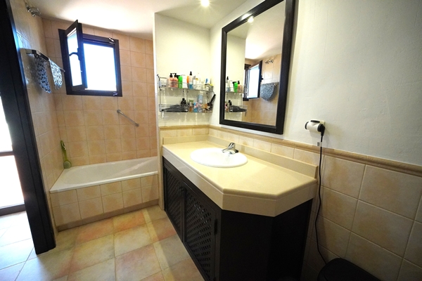 Image No.41-3 Bed Villa for sale