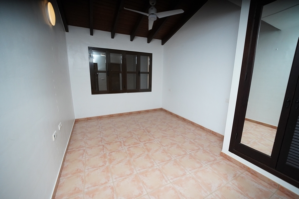 Image No.24-3 Bed Villa for sale