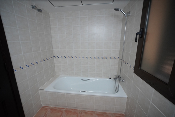Image No.29-3 Bed Villa for sale