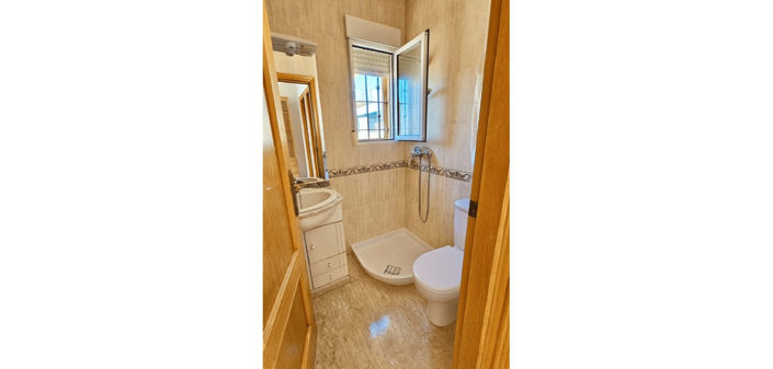 Image No.12-3 Bed Villa for sale