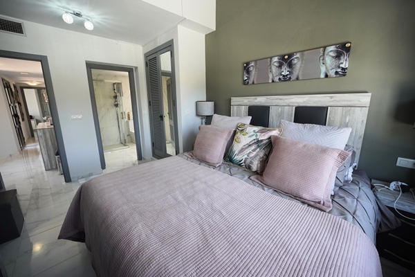 Image No.25-3 Bed Villa for sale