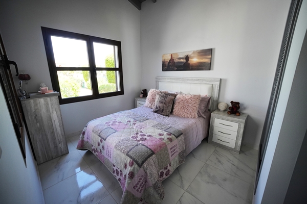 Image No.33-3 Bed Villa for sale
