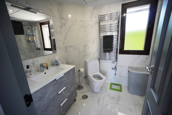 Image No.37-3 Bed Villa for sale