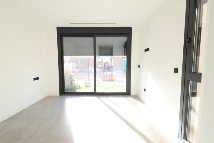 Image No.13-3 Bed Villa for sale