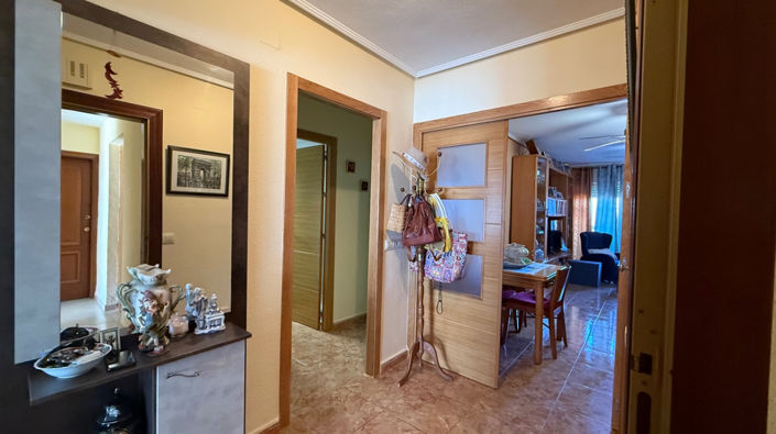Image No.8-2 Bed Apartment for sale