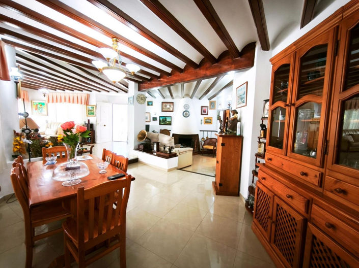 Image No.11-4 Bed Villa for sale